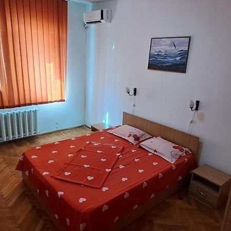 Apartament Grigore Etaj 2 Mangalia Ngoại thất bức ảnh