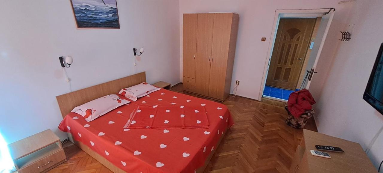 Apartament Grigore Etaj 2 Mangalia Ngoại thất bức ảnh